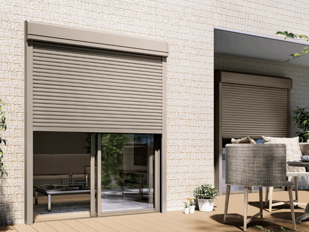 台風に備える家づくり。今こそ考えたい“後付けシャッター”のススメ